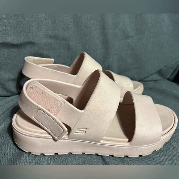 Sketchers sandal - Picture 2 of 4